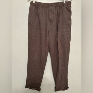 Your neighbors linen blend capri pants S